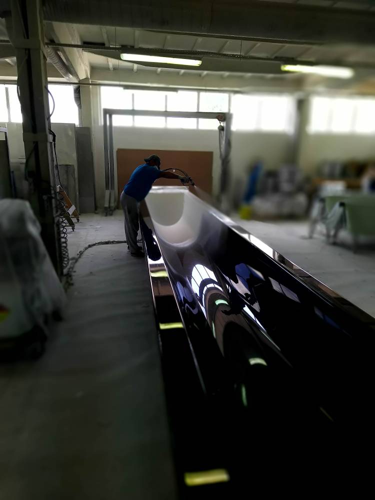 Produkcja laminatów poliestrowo-szklanych